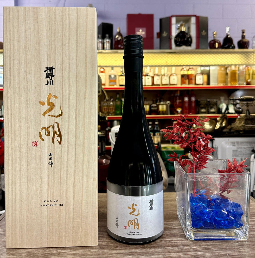Tatenokawa 'Komyo' Junmai Daiginjo Sake, 720 ml