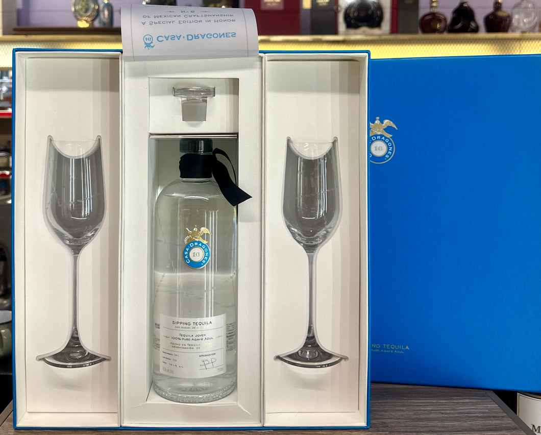 Casa Dragones Sipping Tequila Joven with Glasses set